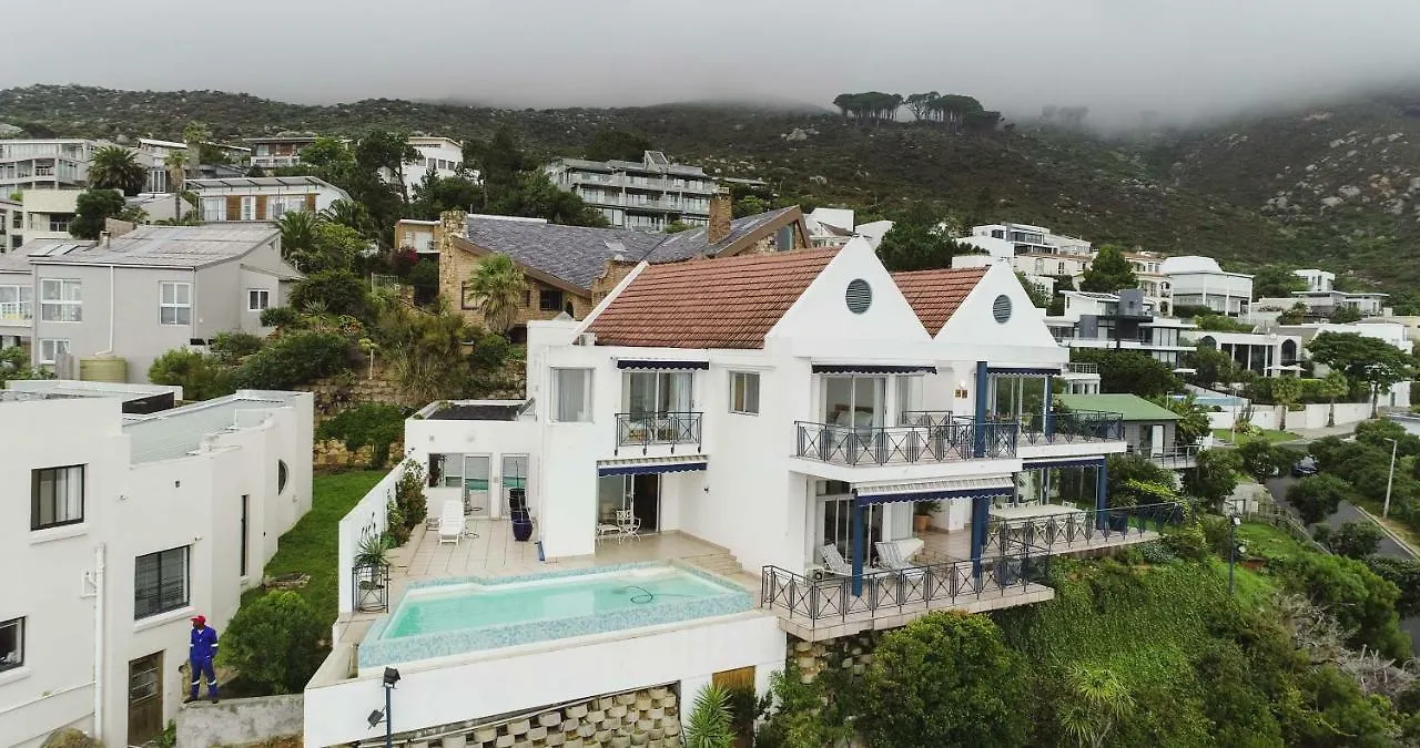 Queen Julie Lodge Cape Town