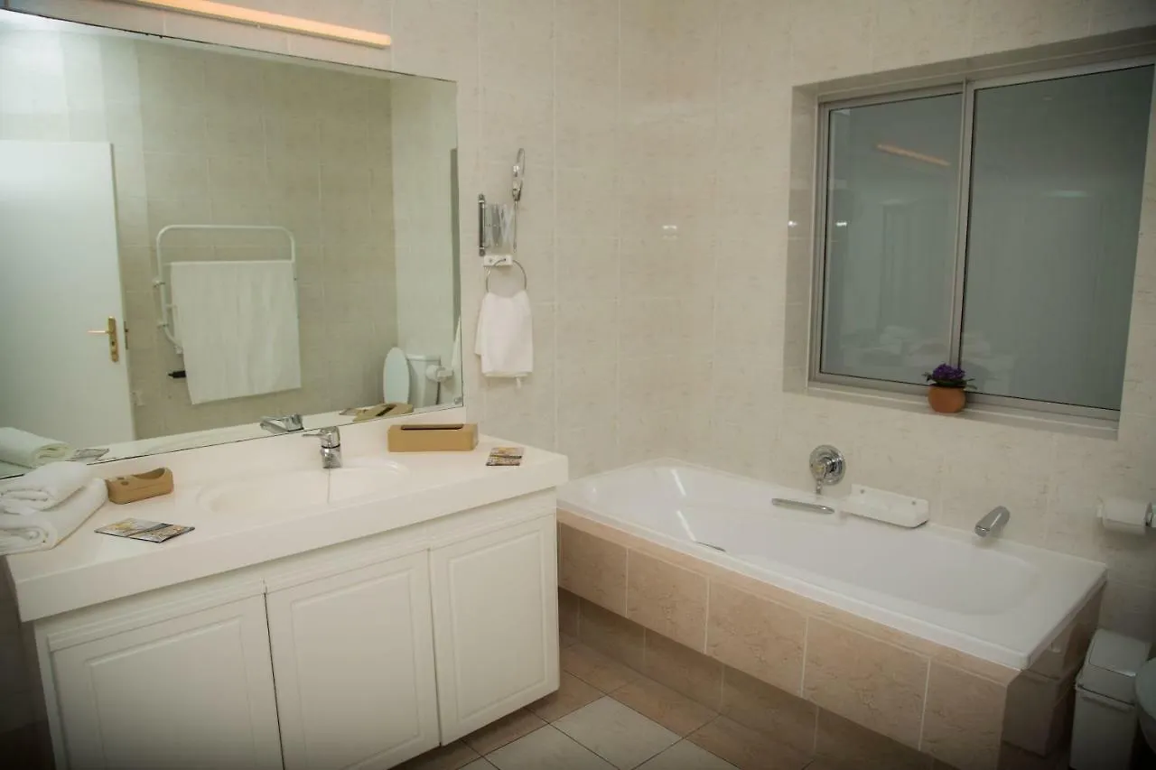 *** Bed & Breakfast Queen Julie Lodge Cape Town South Africa