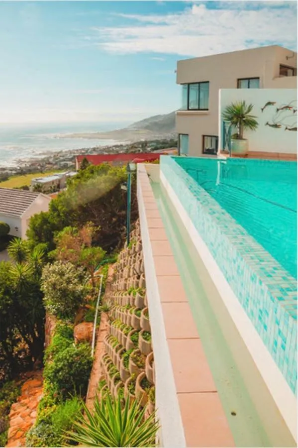 Queen Julie Lodge Cape Town
